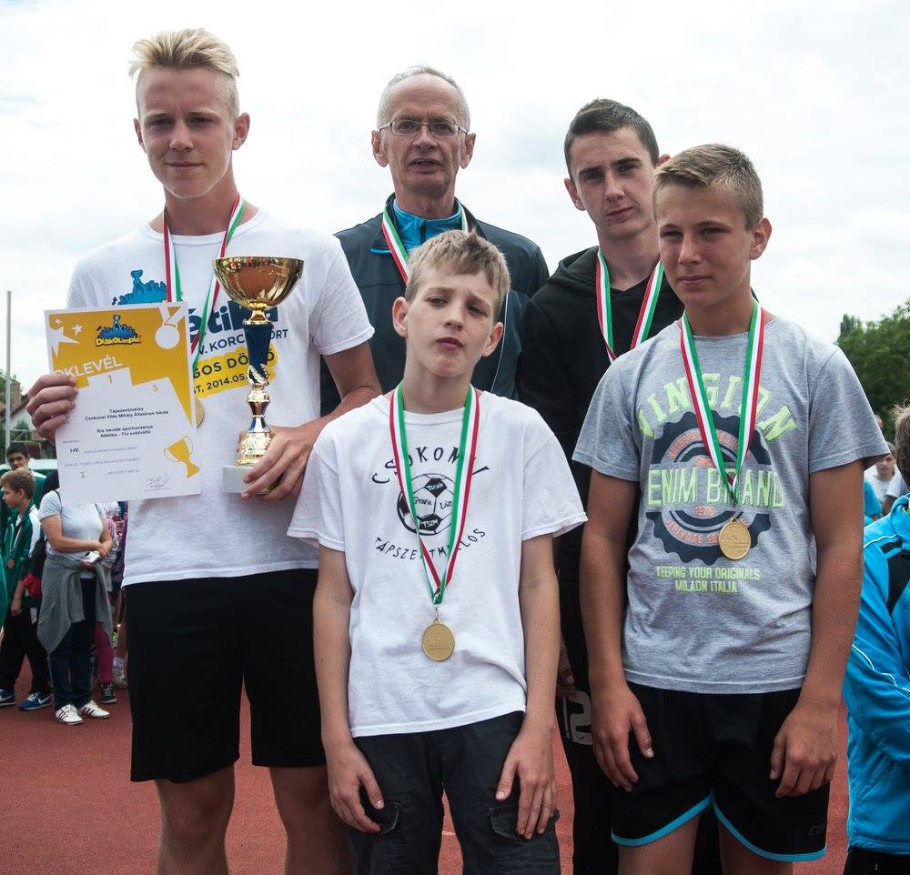 Le�r�s: D:\web\szelence1\dicsoseg\dics-pic\11057648_900830446654848_769359929570758211_o.jpg