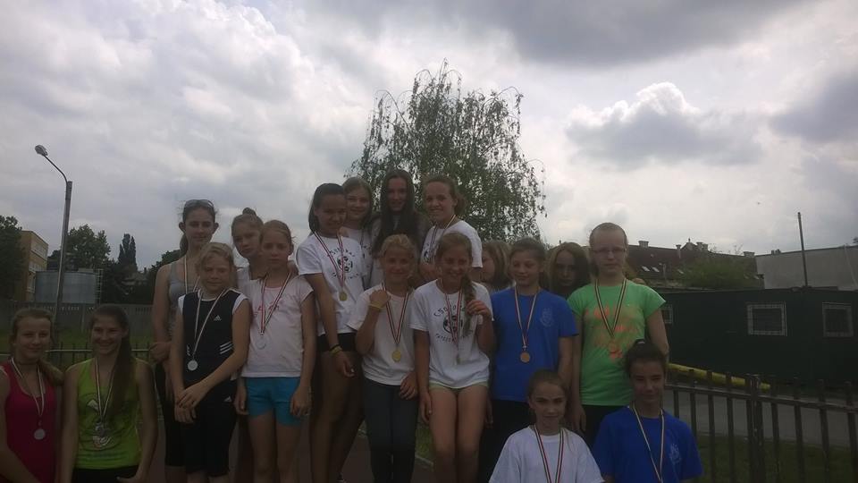 Le�r�s: Le�r�s: D:\web\szelence1\dicsoseg\dics-pic\mdsz2015\2.jpg