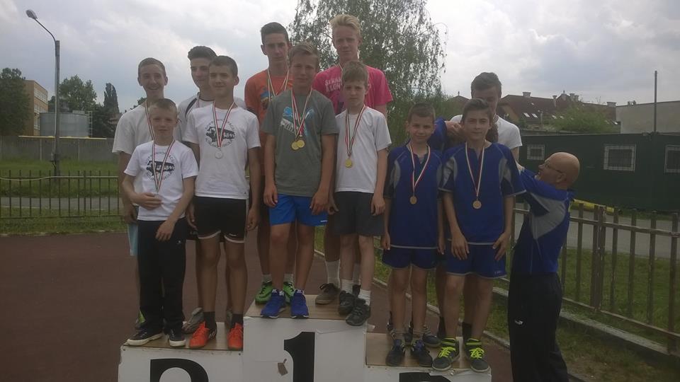 Le�r�s: Le�r�s: D:\web\szelence1\dicsoseg\dics-pic\mdsz2015\3.jpg