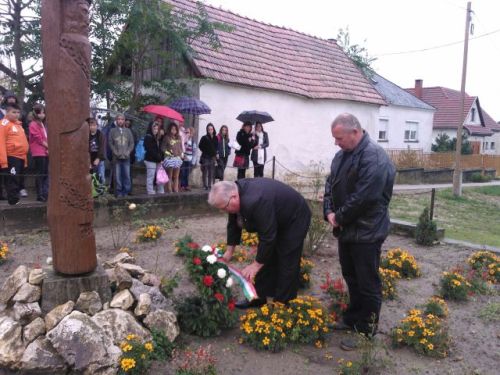 Le�r�s: Le�r�s: Le�r�s: Le�r�s: Le�r�s: D:\web\szelence1\fotok\2014okt23\WP_001718.jpg